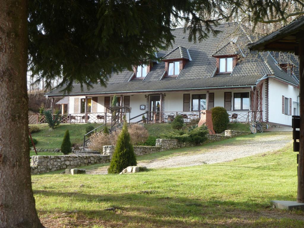 Zajazd Pod Skarpa Mysłakowice Exteriör bild