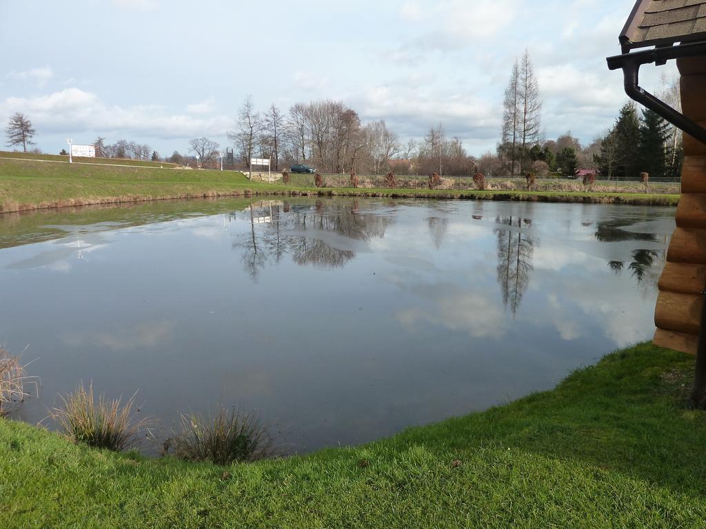 Zajazd Pod Skarpa Mysłakowice Exteriör bild